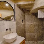 Concept Cave House