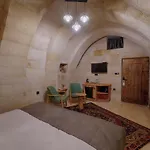Concept Cave House Otel