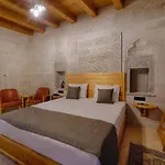 Concept Cave House Otel
